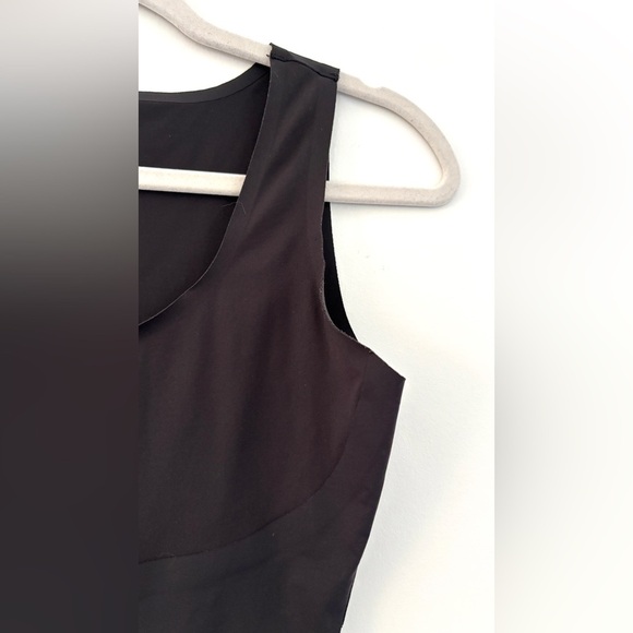 SPANX Size Small Trust Your Thinstincts Tank  Shapewear Black Slimming Cami 1069 - Picture 5 of 9